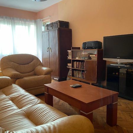 Rita'S Home Тирана Экстерьер фото